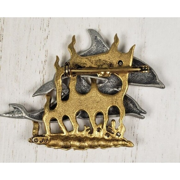 Vintage JJ Jonette Two Playful Dophins Swimming in Seaweed Brooch Pin - Picture 10 of 10